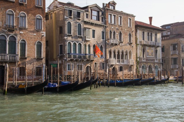 Suure kanali äärsed majad Veneetsias, Itaalias