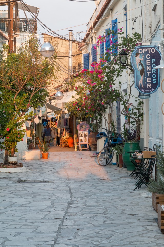 Armas vanalinna tänav Porose saarel Kreekas