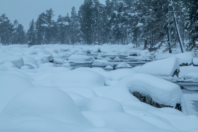 Talvine maastik Nellimi küla lähedal Soomes